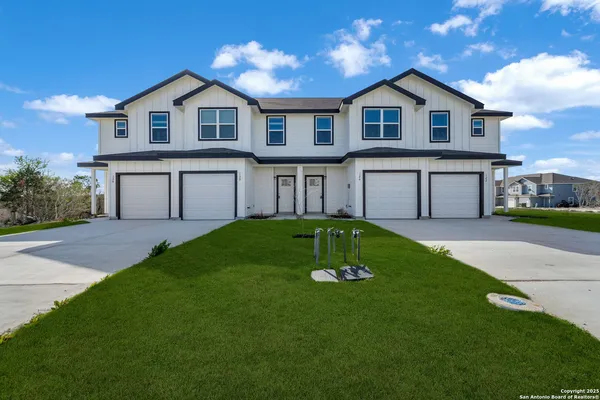 $1,495 | 134 Damon Divide, San Antonio, TX 78253