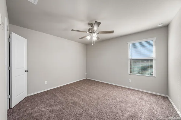 $1,495 | 134 Damon Divide, San Antonio, TX 78253