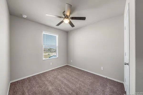 $1,495 | 134 Damon Divide, San Antonio, TX 78253
