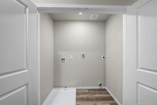 $1,495 | 134 Damon Divide, San Antonio, TX 78253