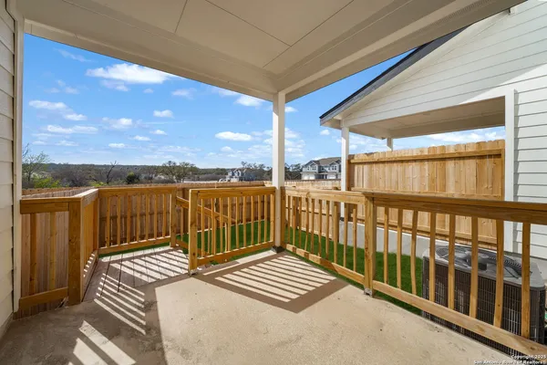 $1,495 | 134 Damon Divide, San Antonio, TX 78253