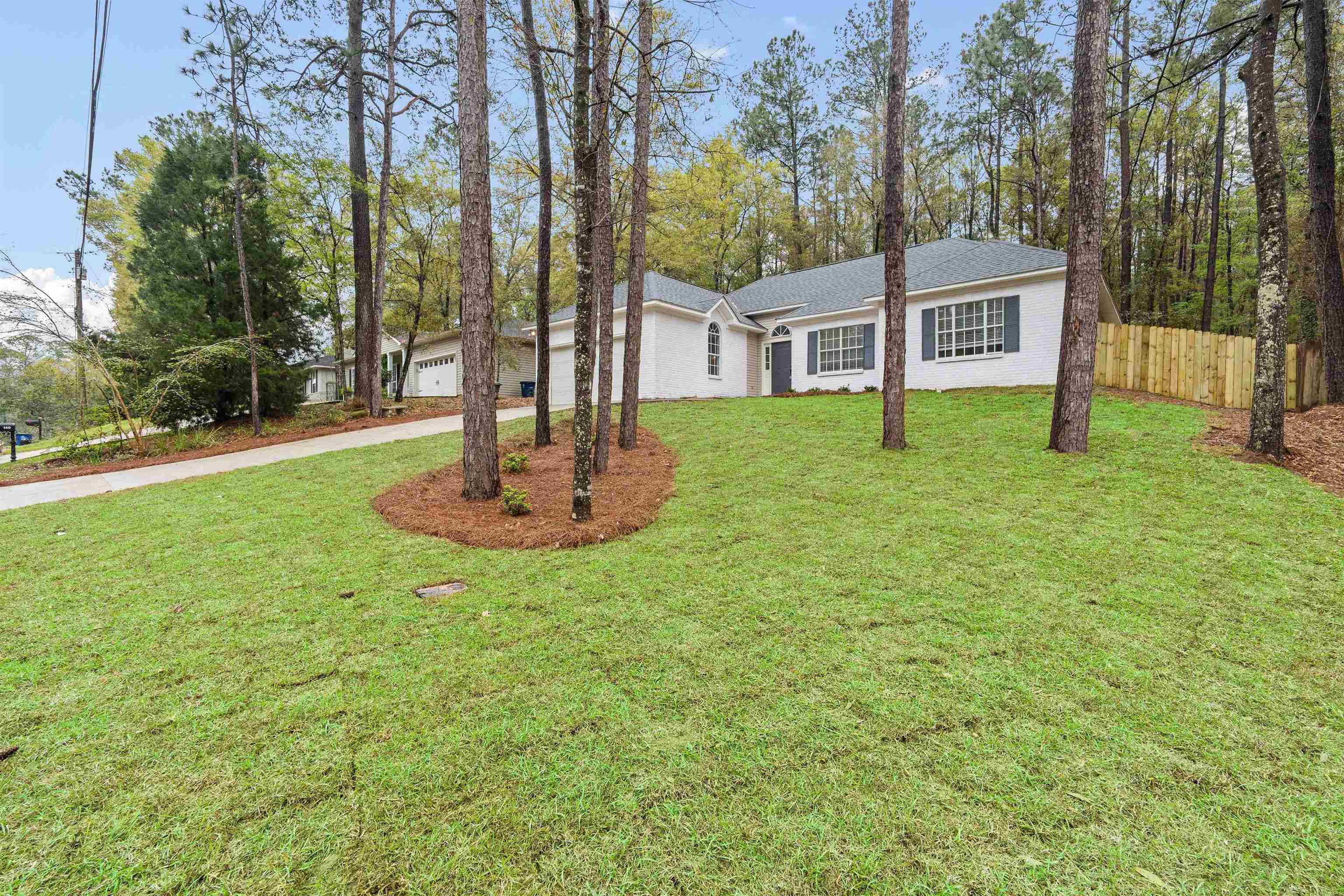 138 Donna Circle Daphne, AL 36526 - Photo 2 of 29