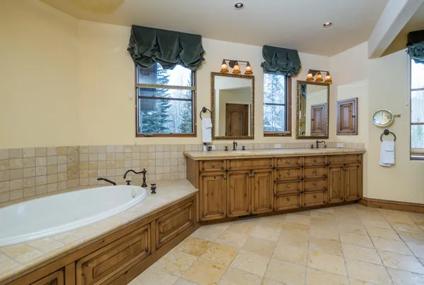 $5,950,000 | 221 Foxglove Lane, Blaine County, ID 83340