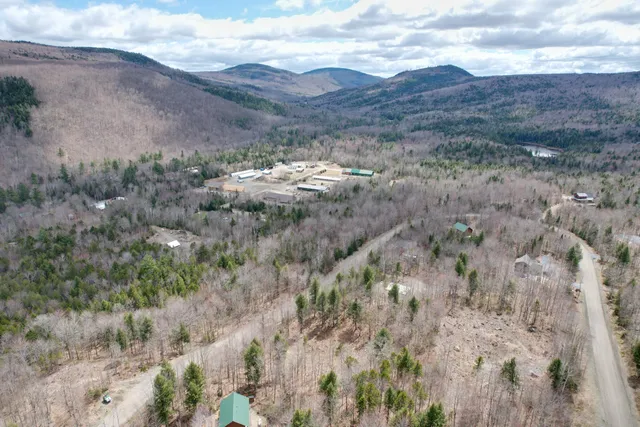 $114,000 | 1007 Apres Way, Kingfield, ME 04947