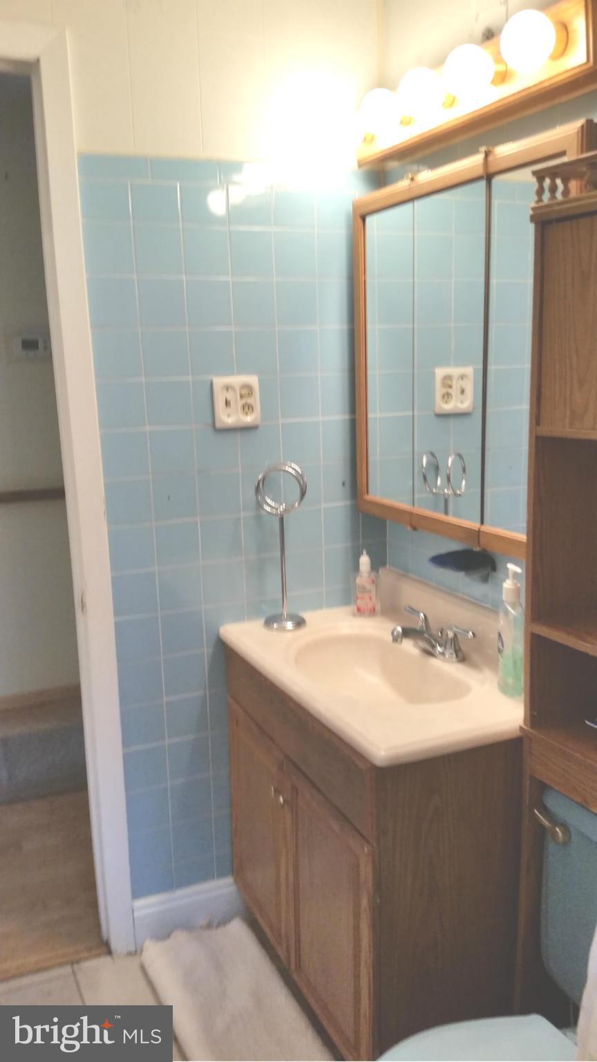 7938 Tower Court Road Severn, MD 21144 - Photo 10 of 30 Bath main level
