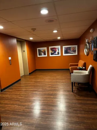 a view of a livingroom with furniture