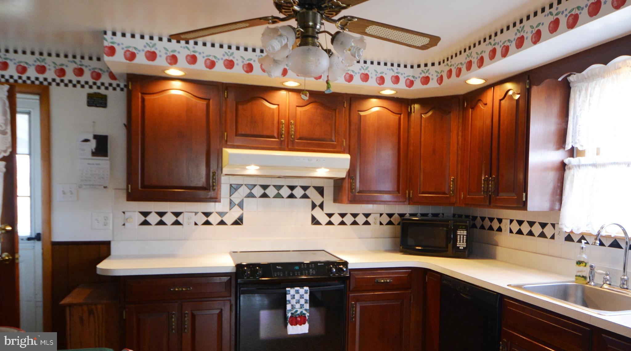312 Holy Cross Road Baltimore, MD 21225 - Photo 30 of 68 Nice quality 33 inch custom cherry cabinets