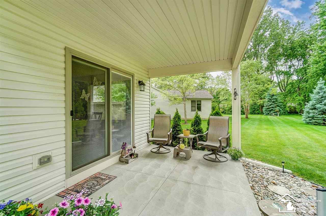 2861 Floyd Road Lambertville, MI 48144 - Photo 9 of 36 50077156-8.JPG
