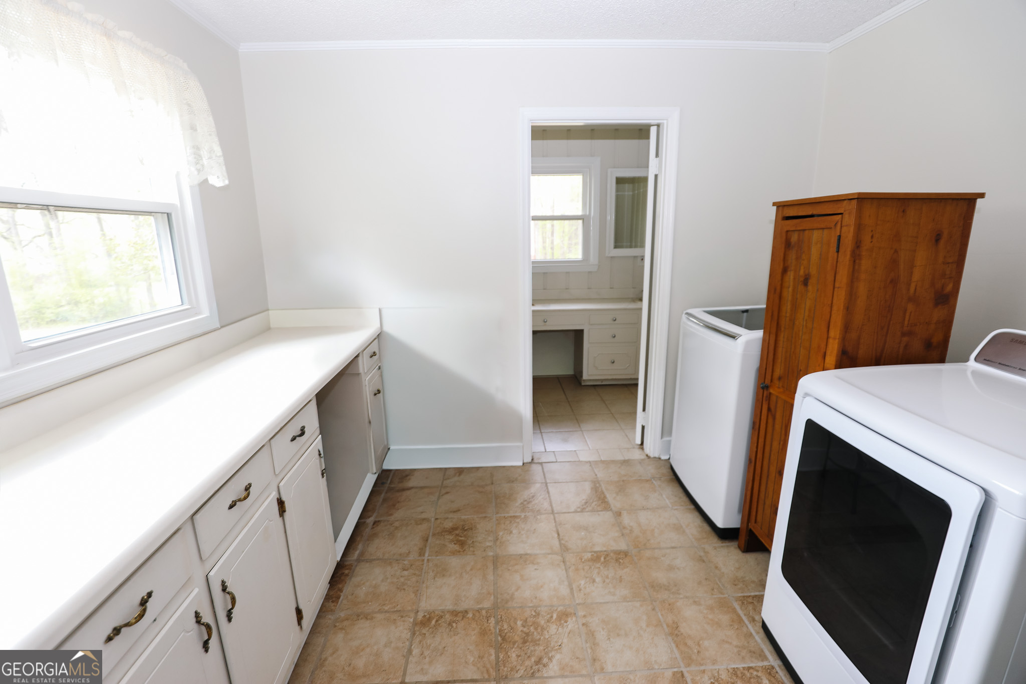 1017 Dr Bruce Jackson Road Newnan, GA 30263 - Photo 15 of 52 a view of a kitchen with a sink