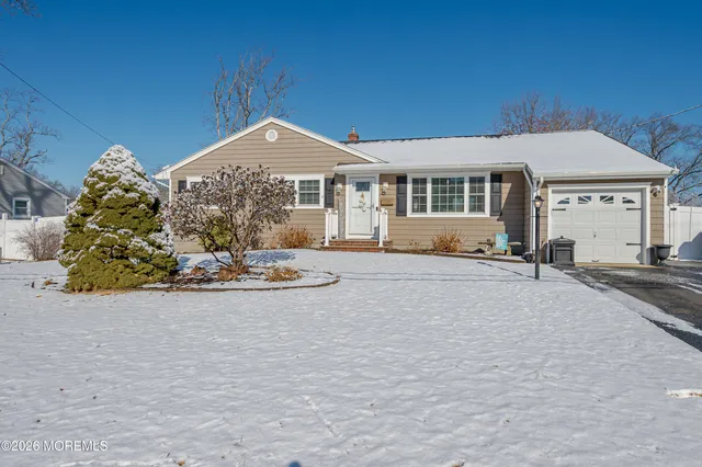 $590,000 | 209 Winchester Drive, Brick, NJ 08724