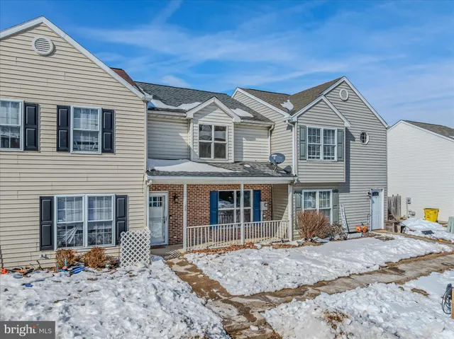 $242,000 | 26 Morningstar Drive, Hedgesville, WV 25427