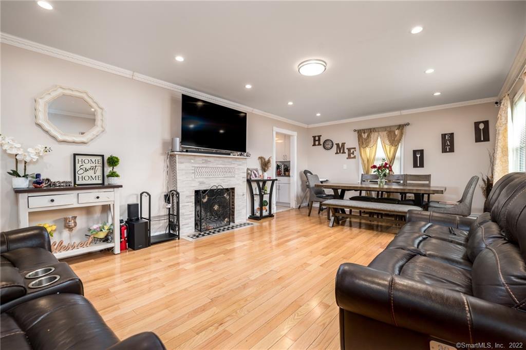 21 Hirsch Road Stamford, CT 06905 - Photo 2 of 37 1st fl living and dining