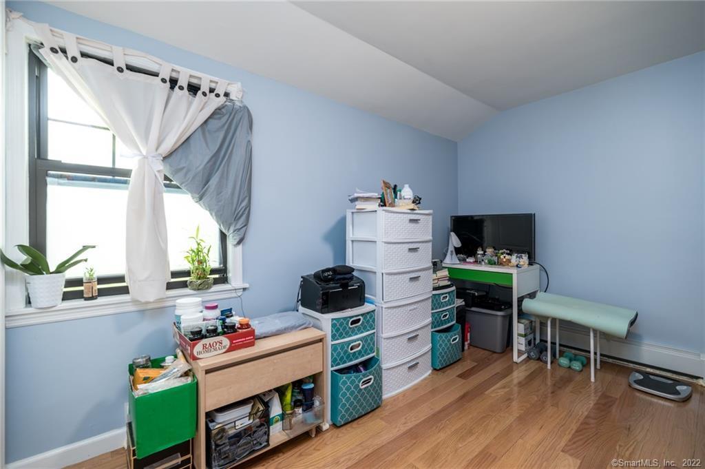 21 Hirsch Road Stamford, CT 06905 - Photo 26 of 37