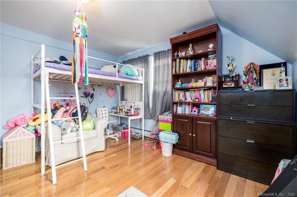 21 Hirsch Road Stamford, CT 06905 - Photo 30 of 37