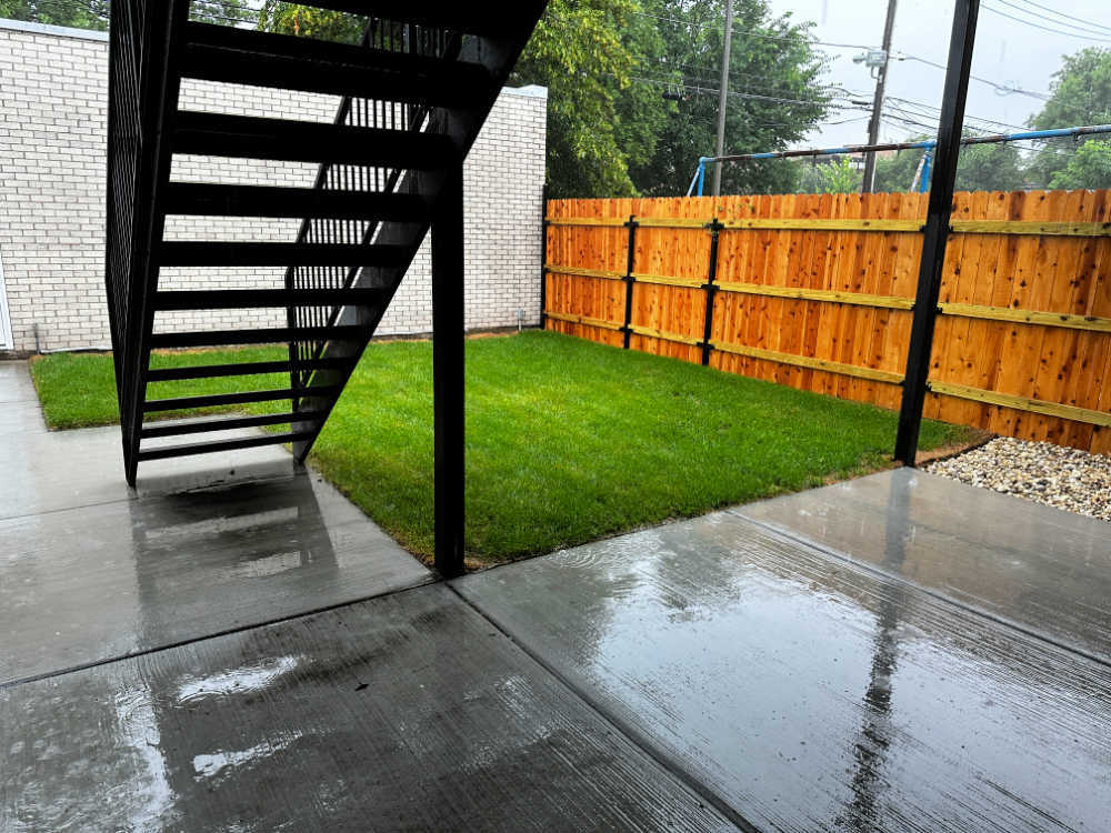 4315 South Indiana Avenue, Unit 2 Chicago, IL 60653 - Photo 16 of 16 a view of outdoor space and yard