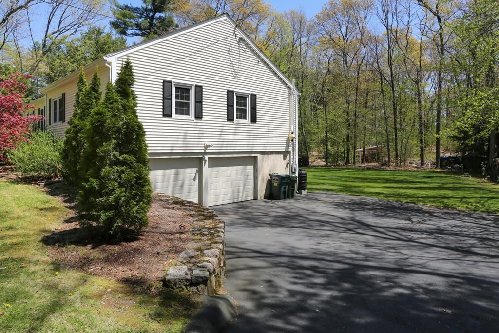 36 Barney Hill Road Wayland, MA 01778 - Photo 4 of 33 Gallery Image 4