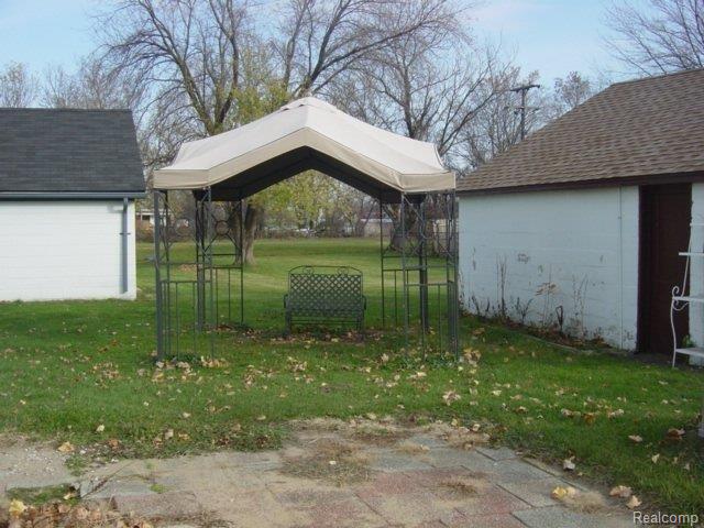 23333 Northline Road Taylor, MI 48180 - Photo 19 of 20 Gazeebo