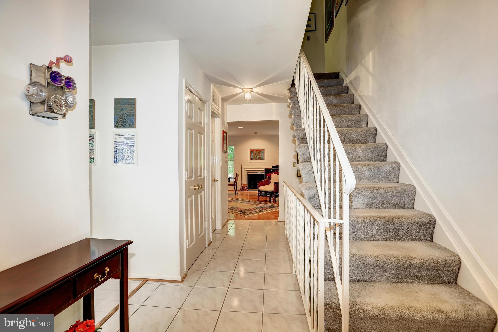7228 Greentree Road Bethesda, MD 20817 - Photo 4 of 24 Interior (General)