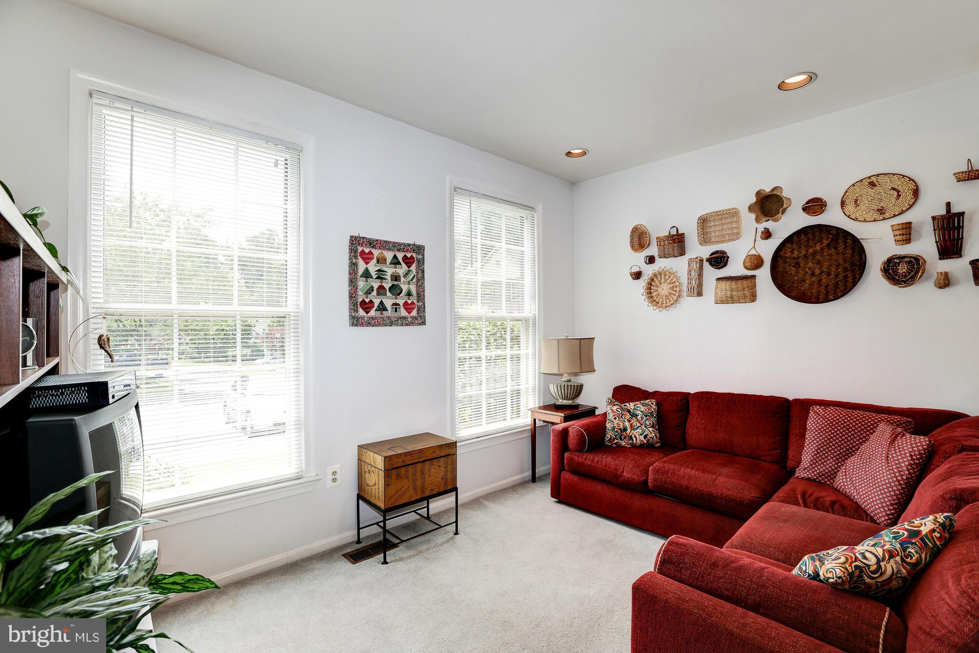 7228 Greentree Road Bethesda, MD 20817 - Photo 6 of 24 Family Room