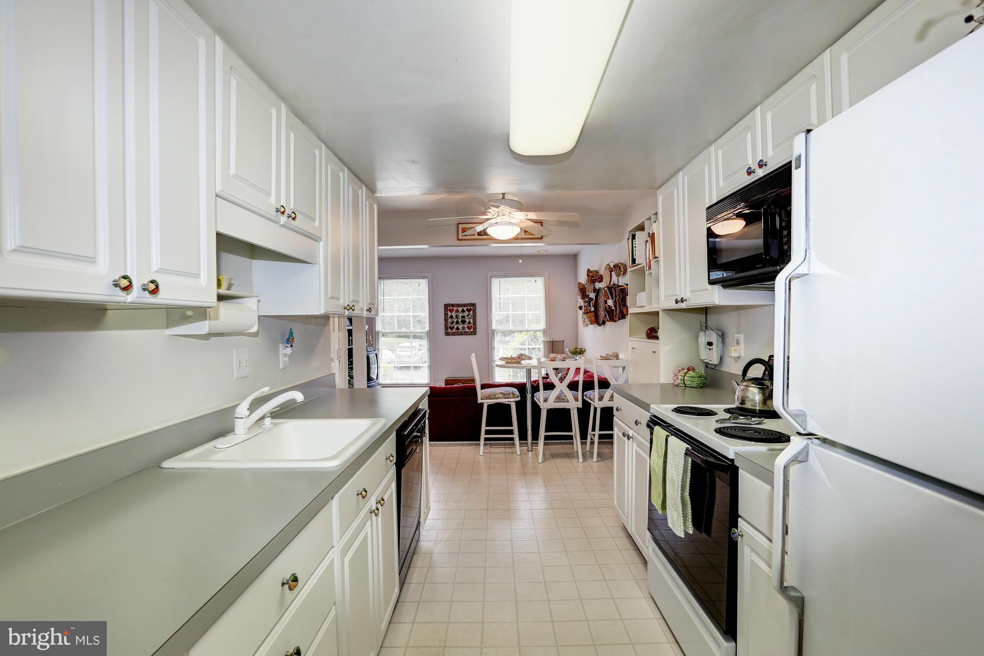 7228 Greentree Road Bethesda, MD 20817 - Photo 9 of 24 Kitchen