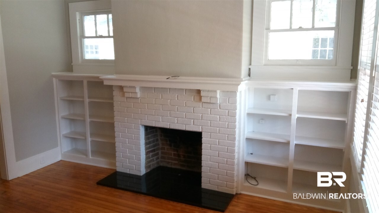 1410 Old Shell Road Mobile, AL 36604 - Photo 7 of 22