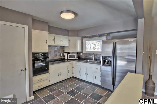 3508 Ridgeway Road Harrisburg, PA 17109 - Photo 3 of 16 Gallery Image 3