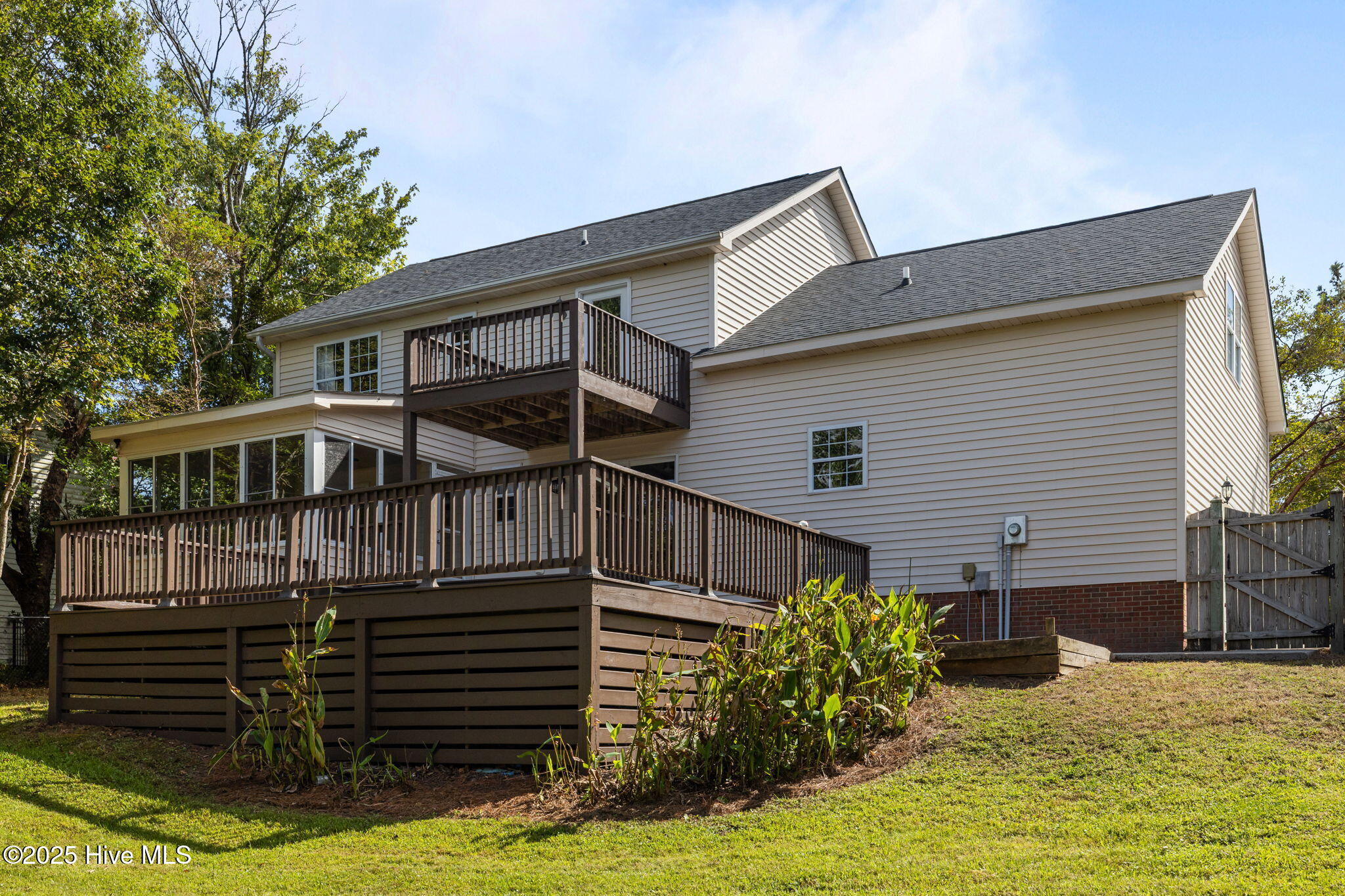 906 Ridge Water Boulevard Morehead City, NC 28557 - Photo 41 of 56 Back Deck