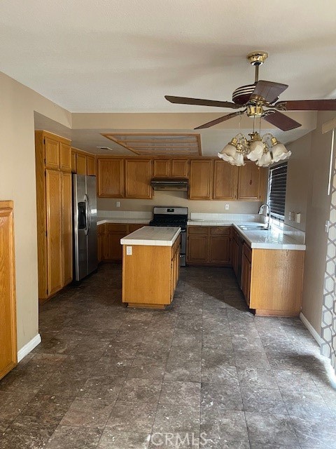 19284 Krameria Avenue Riverside, CA 92508 - Photo 6 of 13 Kitchen