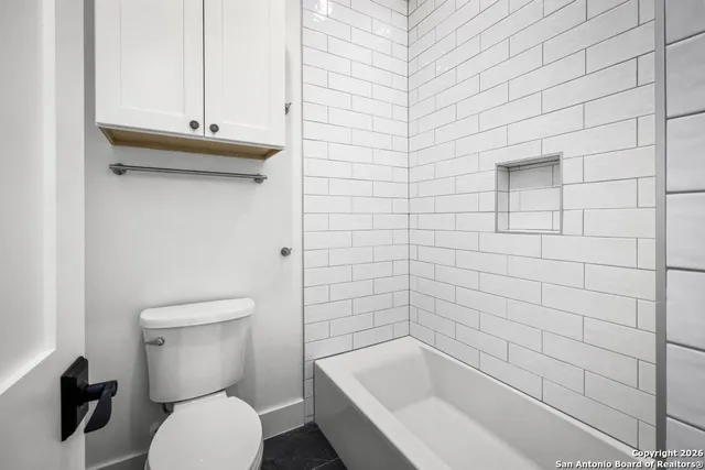 $979,000 | 2026 Granada Drive, New Braunfels, TX 78130