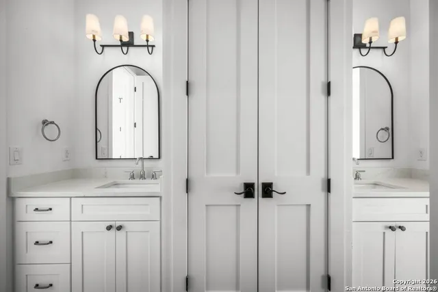 $979,000 | 2026 Granada Drive, New Braunfels, TX 78130