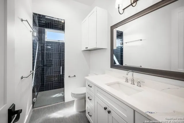 $979,000 | 2026 Granada Drive, New Braunfels, TX 78130