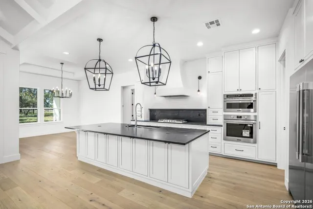 $979,000 | 2026 Granada Drive, New Braunfels, TX 78130