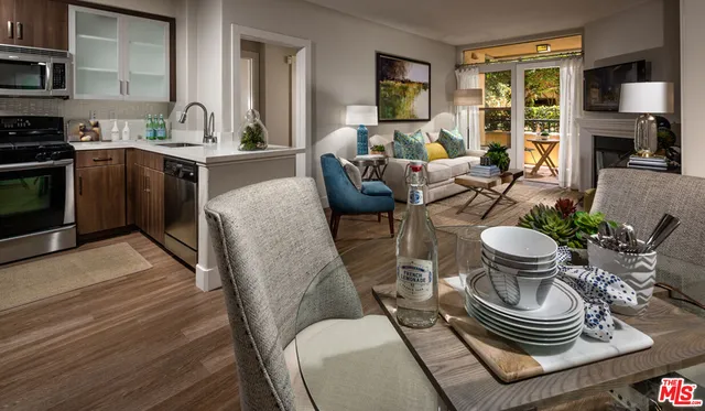 $4,495 | 1040 Glendon Avenue, Unit 2167, Los Angeles, CA 90024