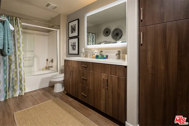 $4,495 | 1040 Glendon Avenue, Unit 2167, Los Angeles, CA 90024