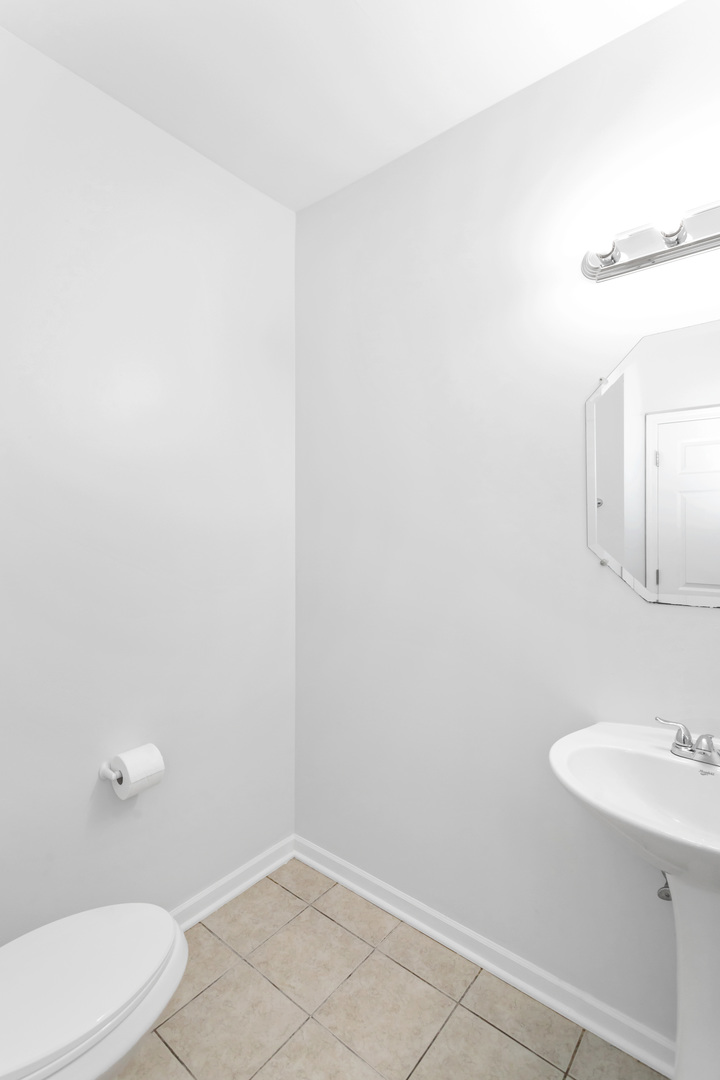 4 Claridge Court Bolingbrook, IL 60440 - Photo 25 of 47