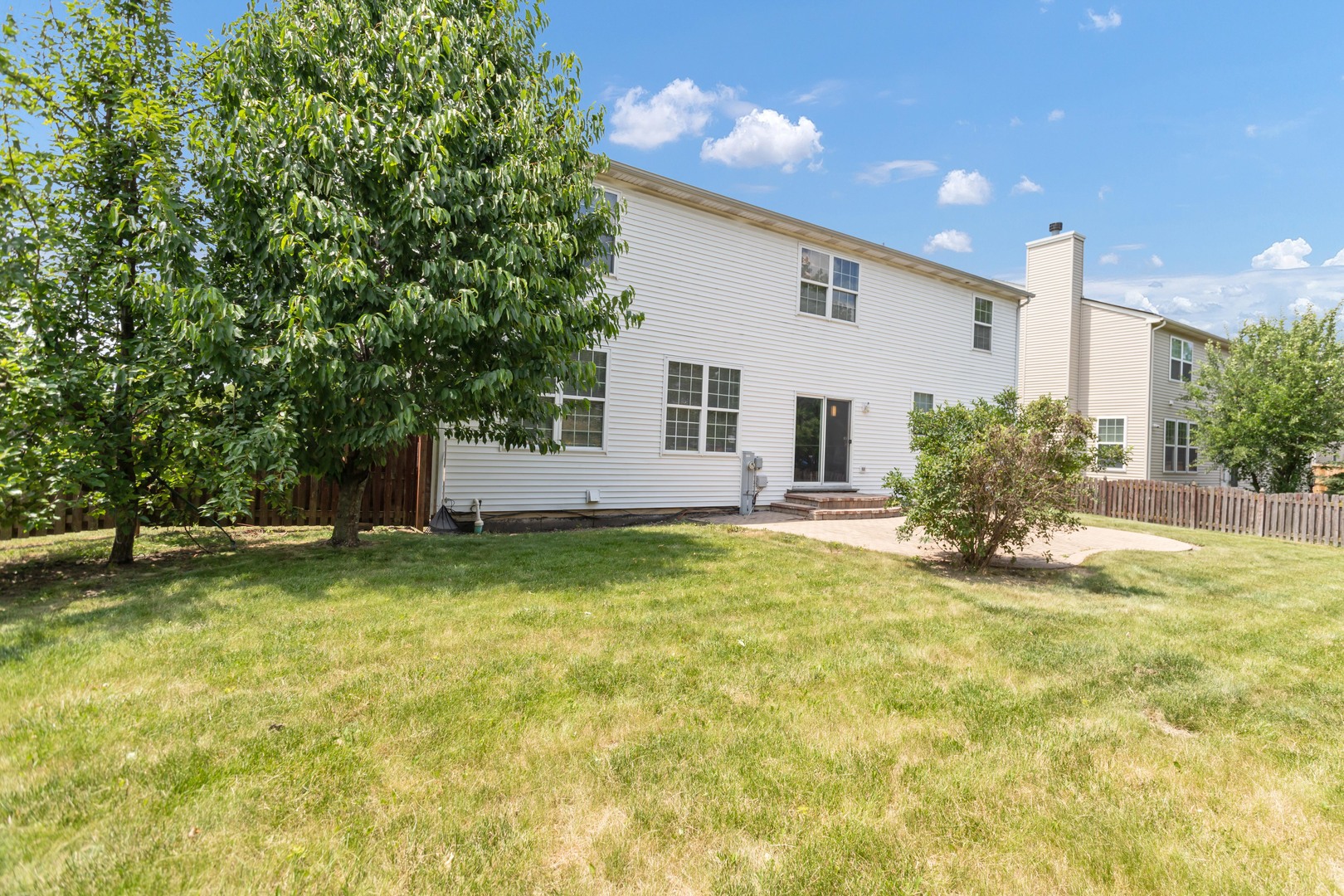 4 Claridge Court Bolingbrook, IL 60440 - Photo 8 of 47