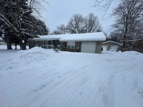 $210,000 | 51133 25th Street, Mattawan, MI 49071