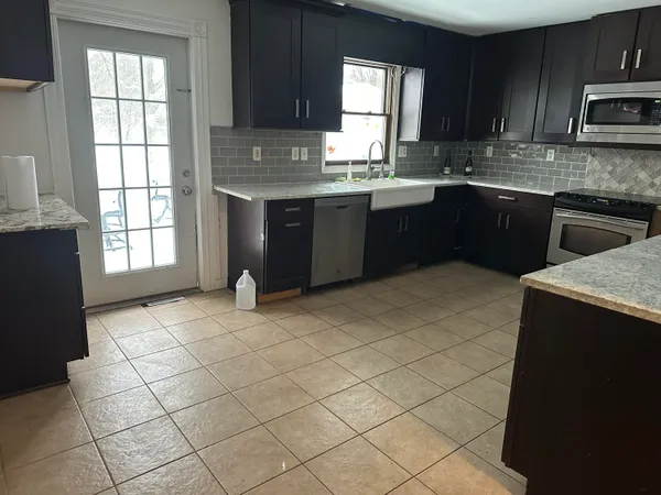 $210,000 | 51133 25th Street, Mattawan, MI 49071