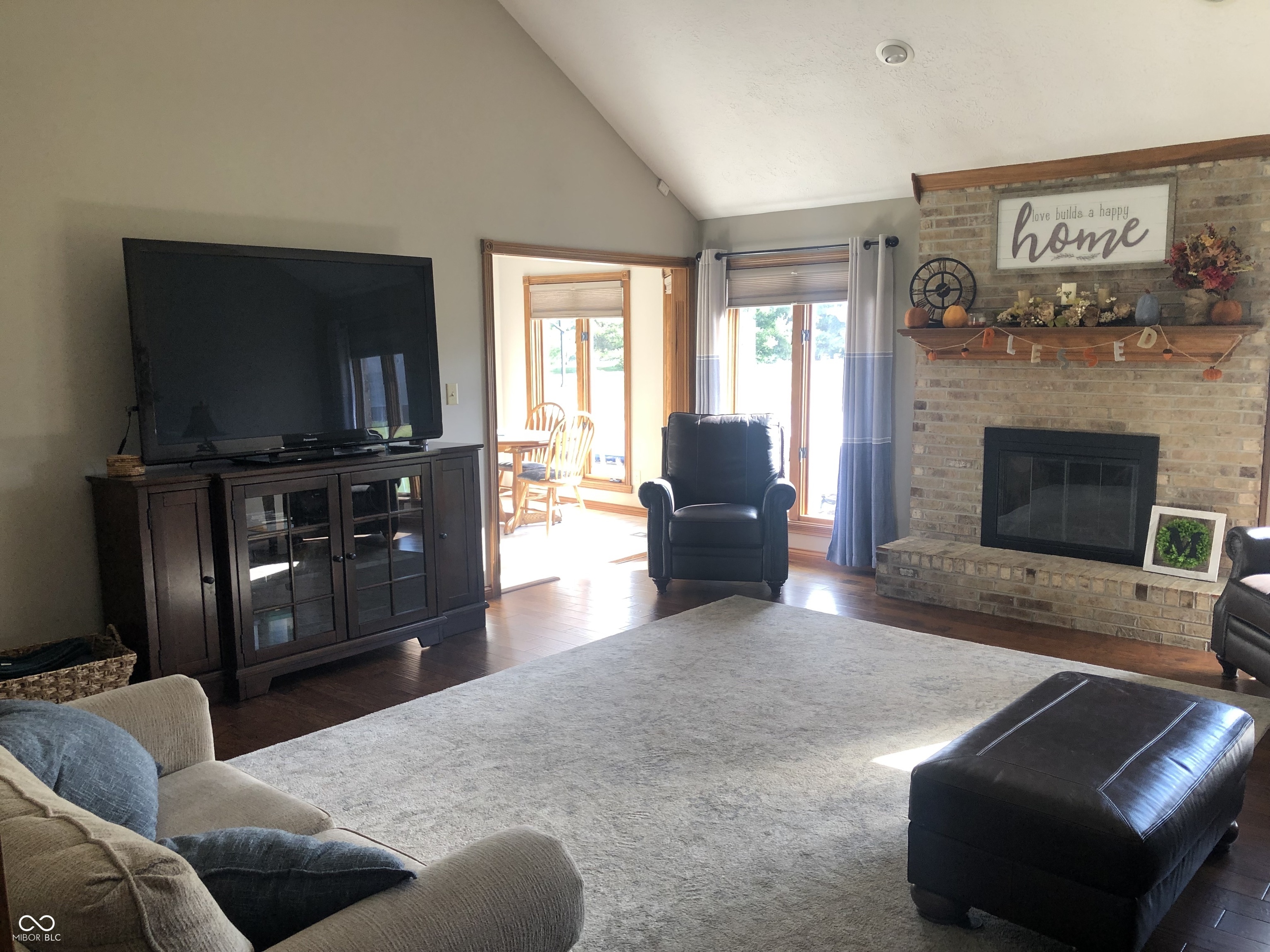 8151 East Southport Road Indianapolis, IN 46259 - Photo 4 of 16