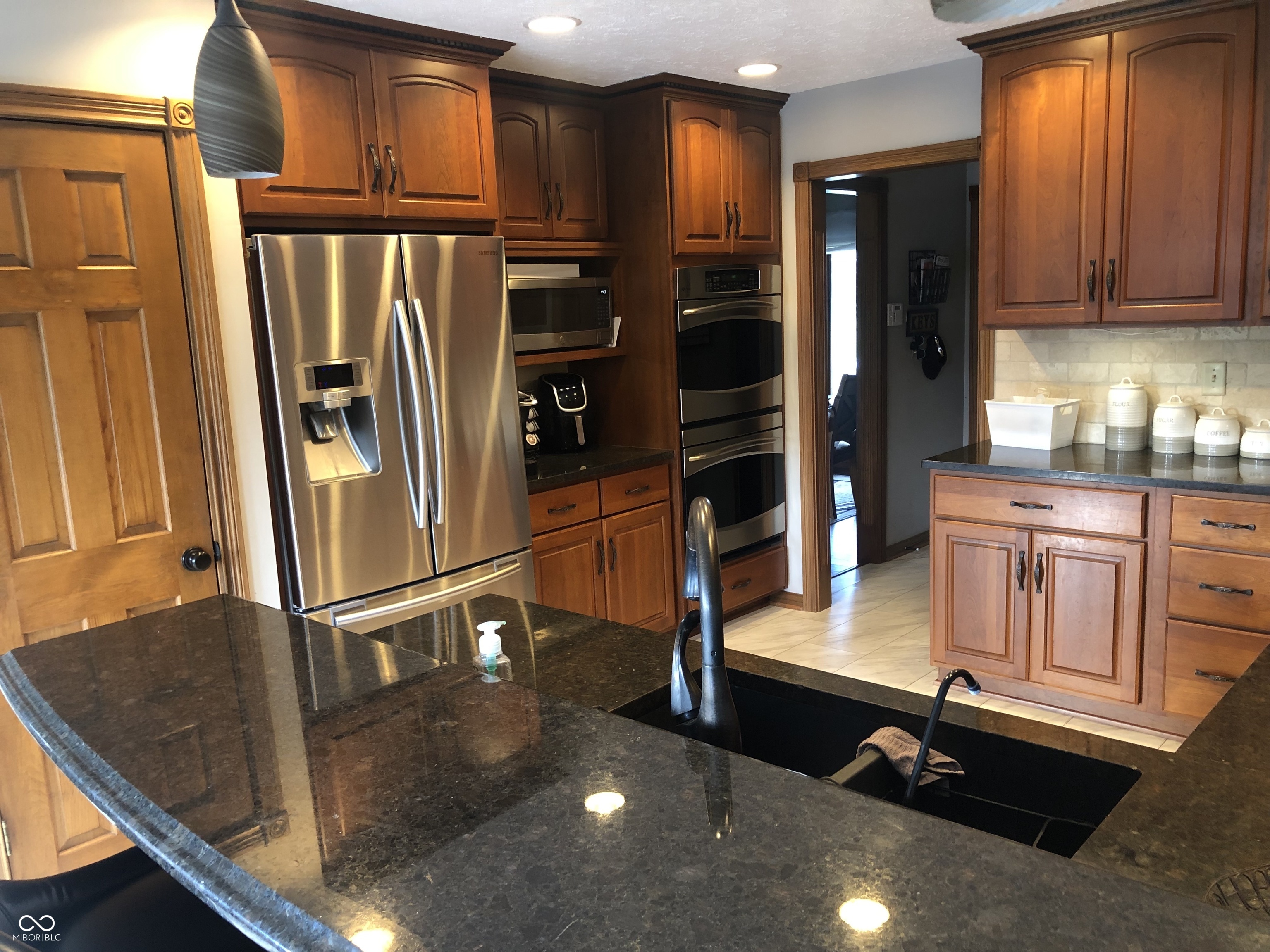 8151 East Southport Road Indianapolis, IN 46259 - Photo 6 of 16