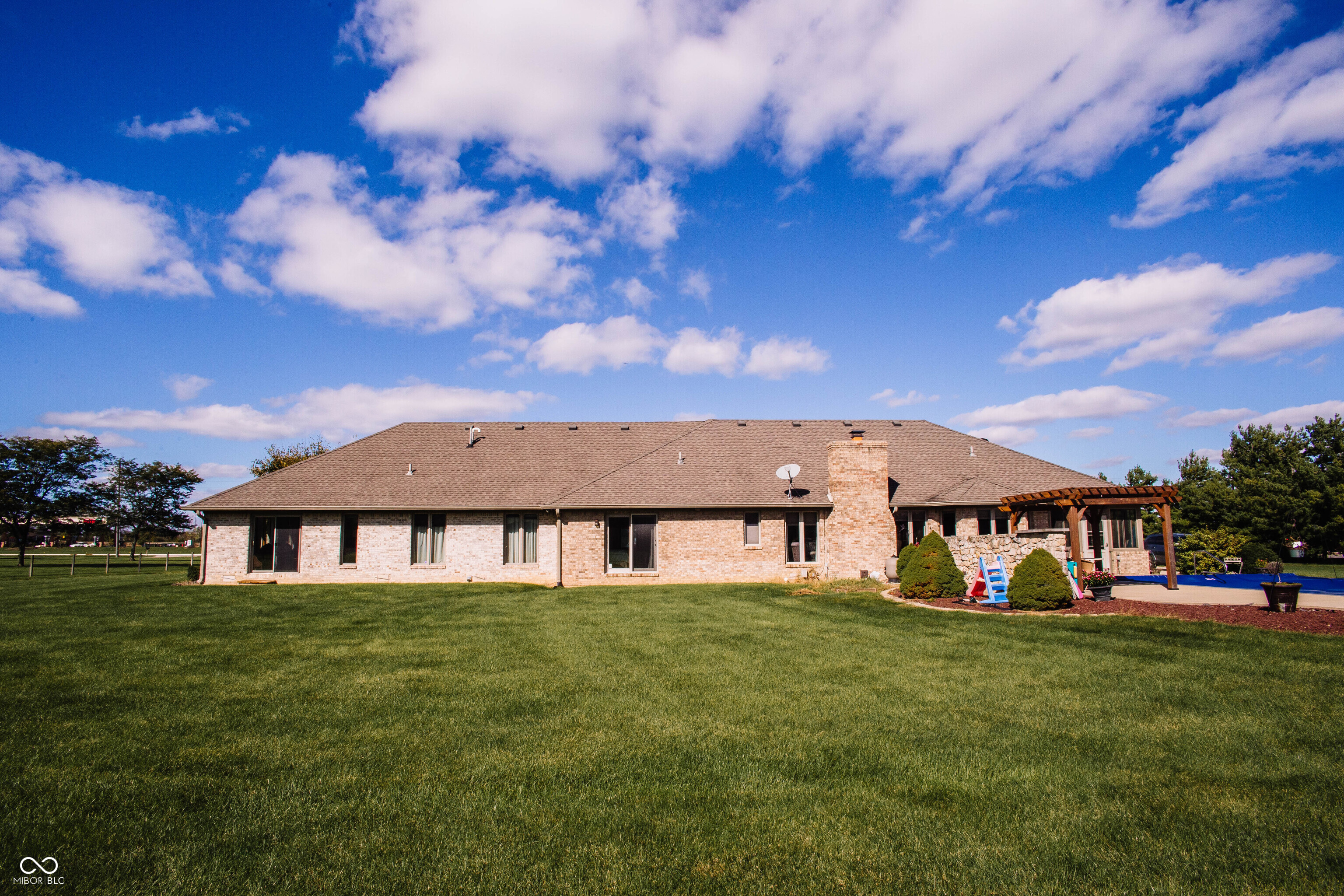 8151 East Southport Road Indianapolis, IN 46259 - Photo 9 of 16