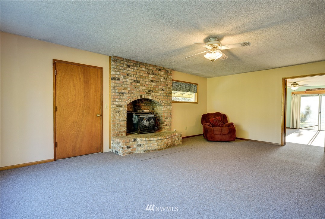 1004 Rehberg Road Greenbank, WA 98253 - Photo 11 of 22 Gallery Image 11