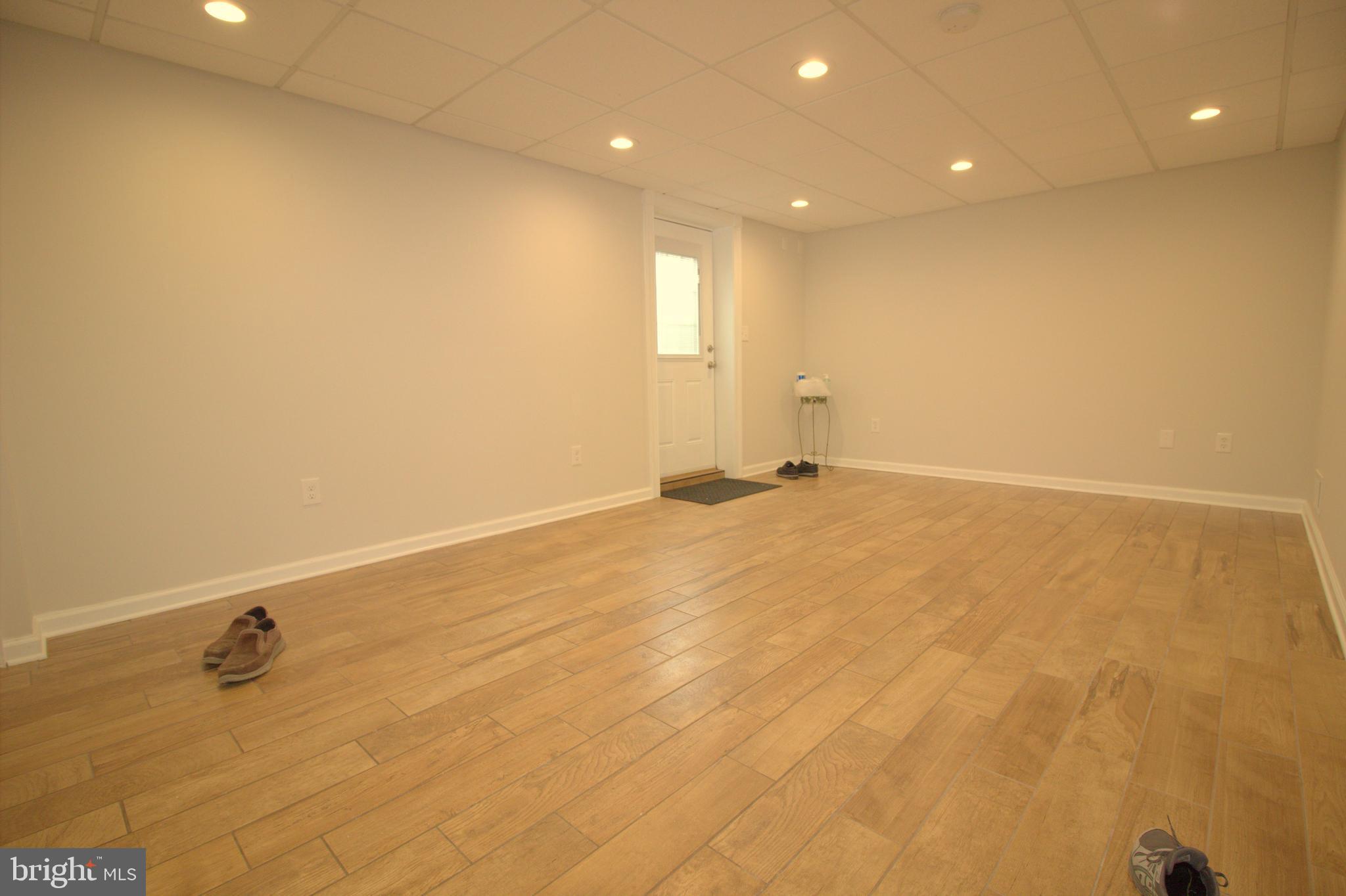 12941 Cunninghill Cove Road Baltimore, MD 21220 - Photo 3 of 32 Gallery Image 3
