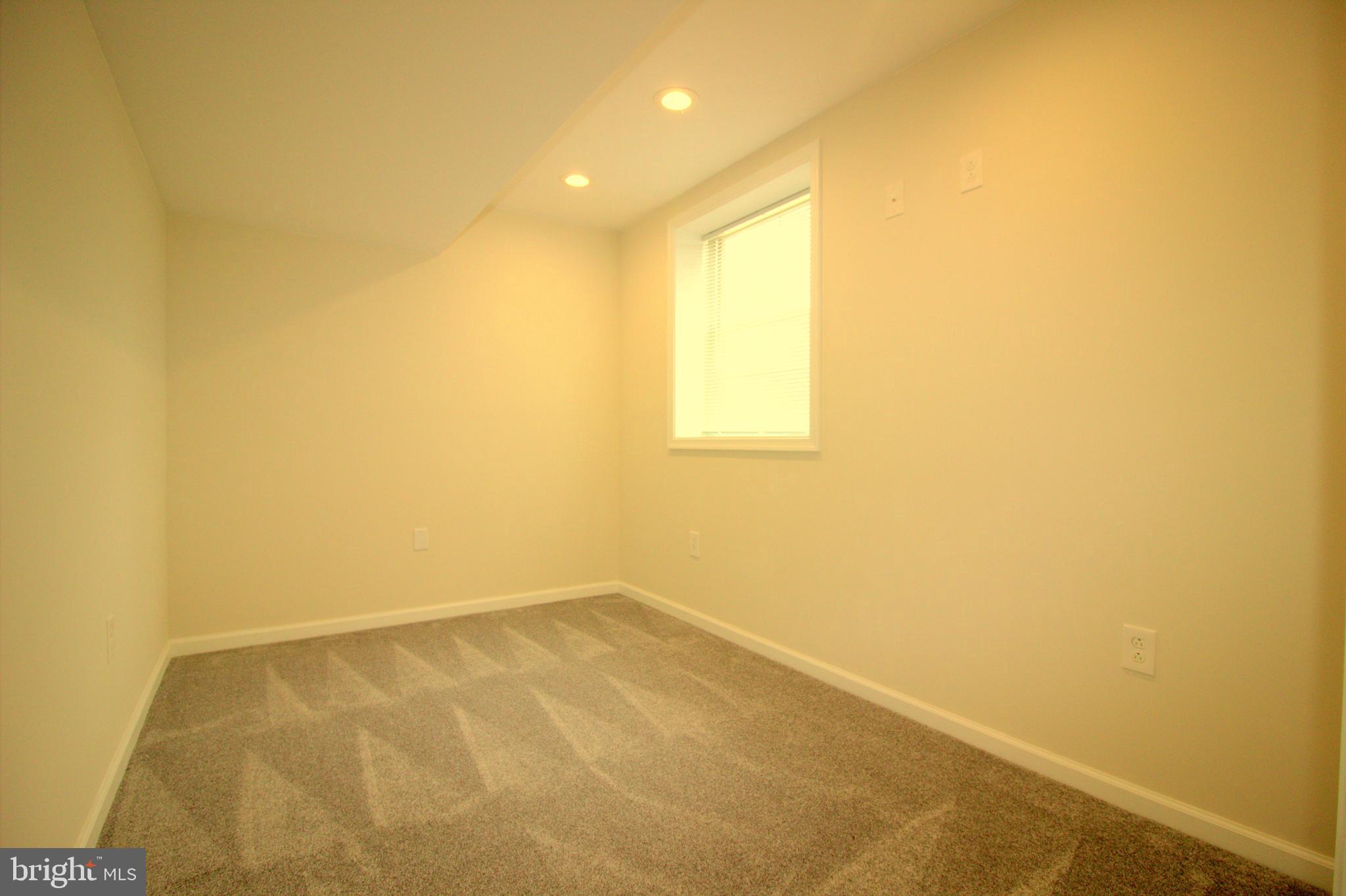 12941 Cunninghill Cove Road Baltimore, MD 21220 - Photo 8 of 32 Gallery Image 8