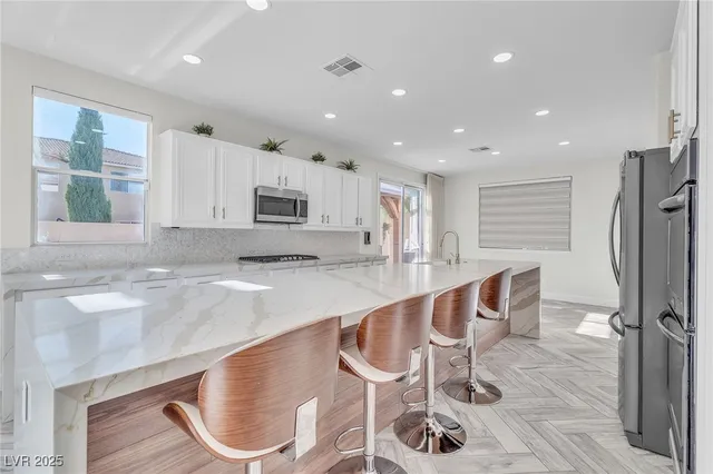 $5,900 | 9885 Shadycrest Court, Las Vegas, NV 89148