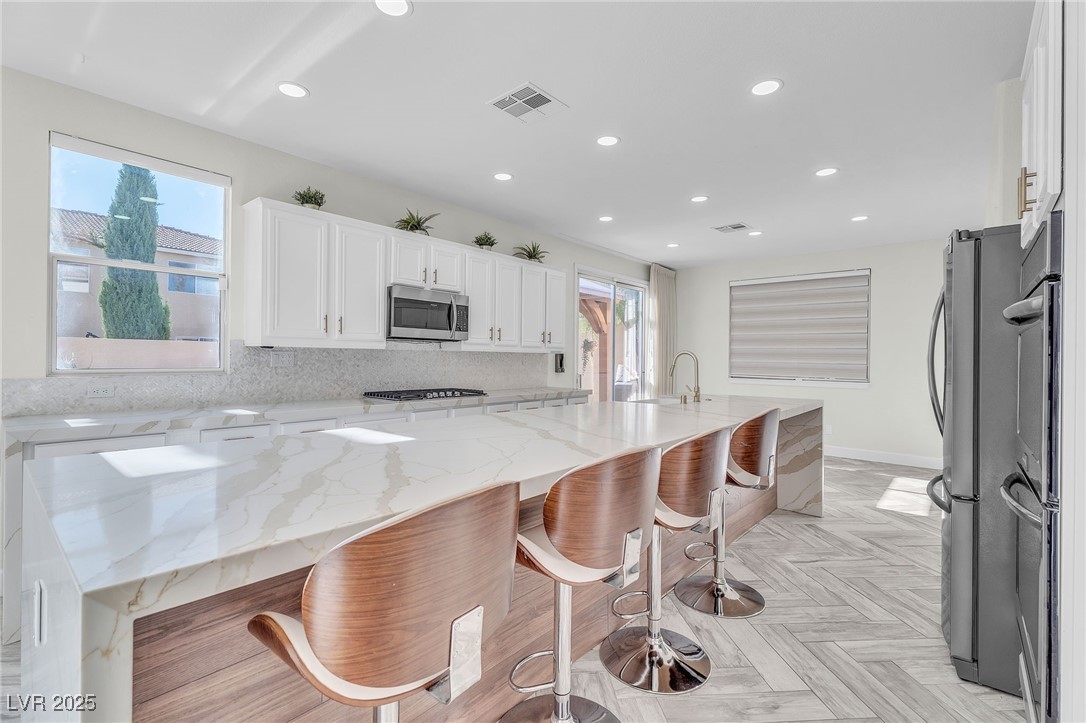 9885 Shadycrest Court Las Vegas, NV 89148 - Photo 3 of 60