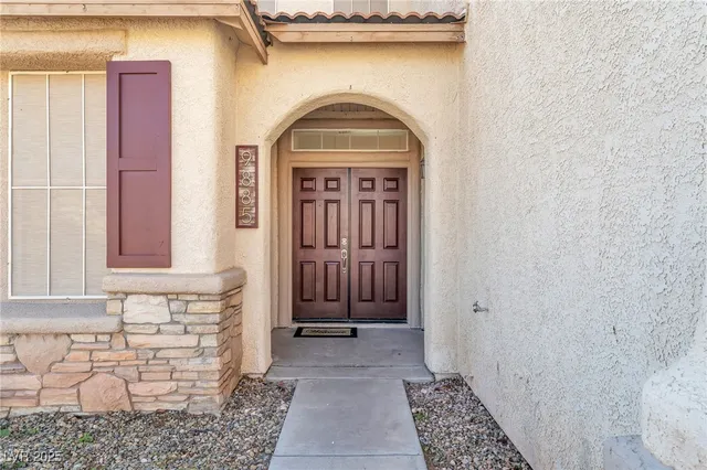 $5,900 | 9885 Shadycrest Court, Las Vegas, NV 89148