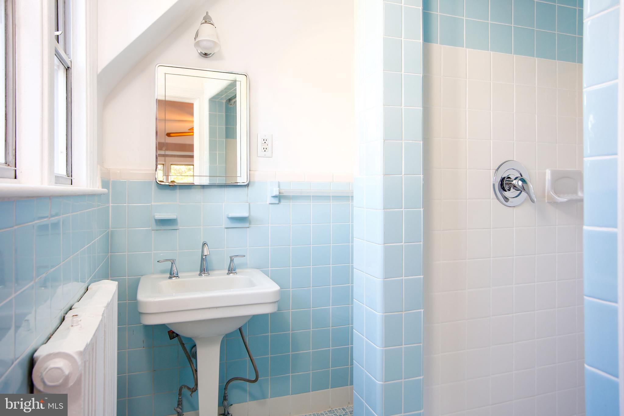 538 Netherwood Road Upper Darby, PA 19082 - Photo 40 of 56