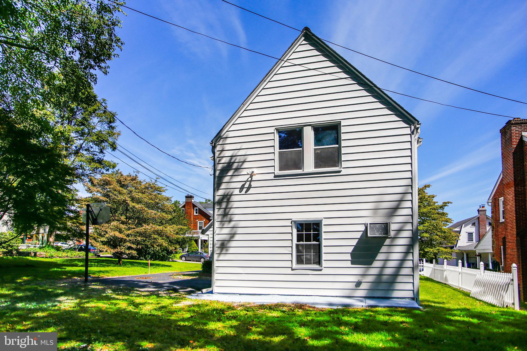 538 Netherwood Road Upper Darby, PA 19082 - Photo 7 of 56