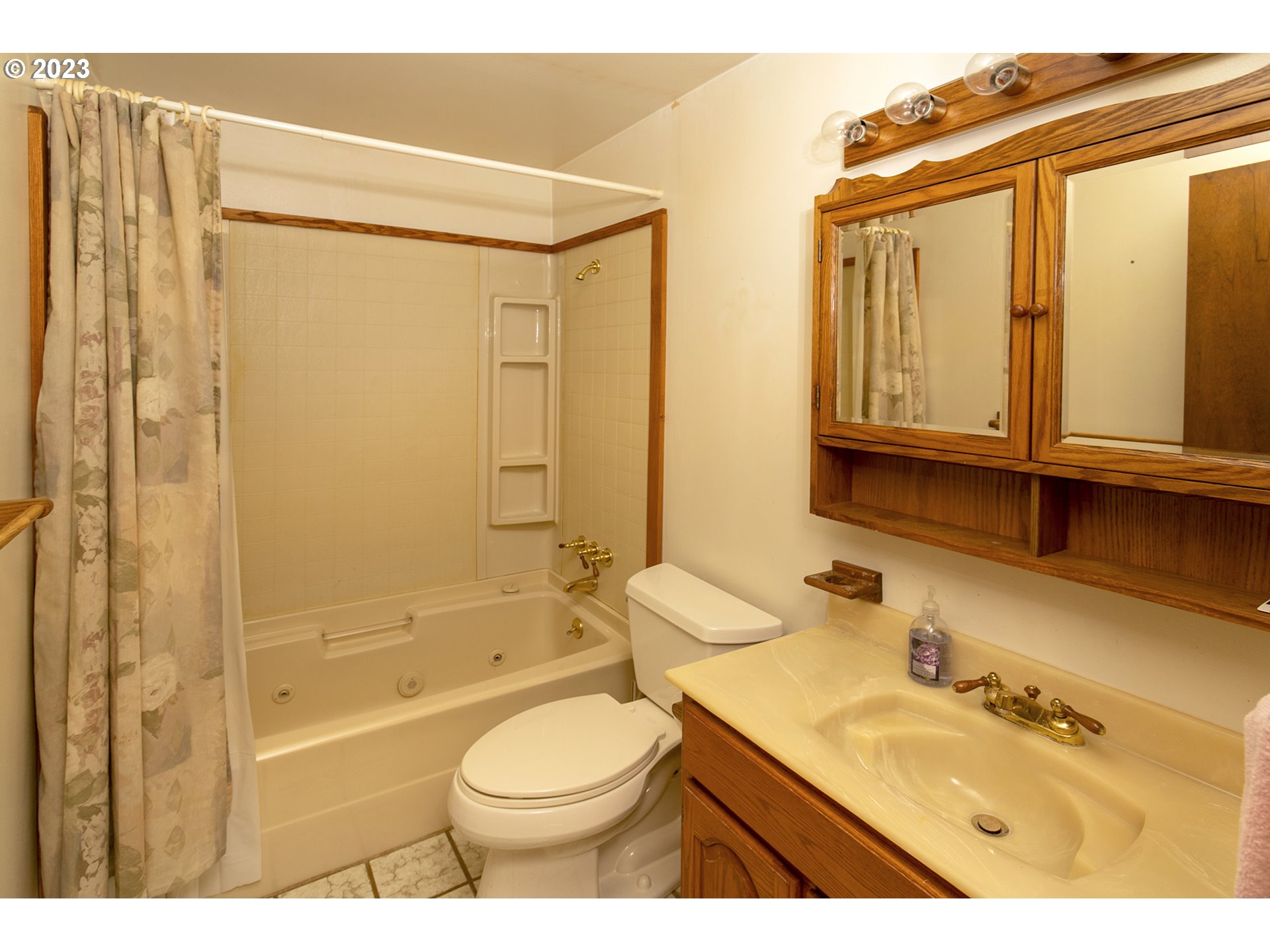268 Ridge Drive Gearhart, OR 97138 - Photo 8 of 10 Gallery Image 8